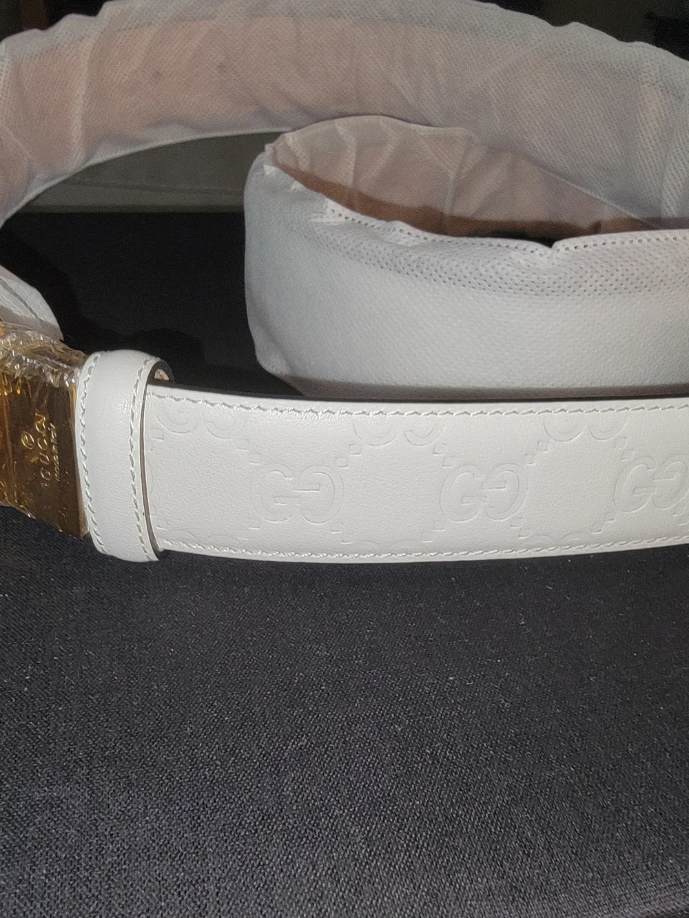 Gucci Gold Double G Logo Belt Buckle Wrapped So Zero Scratching Occurs. Leather